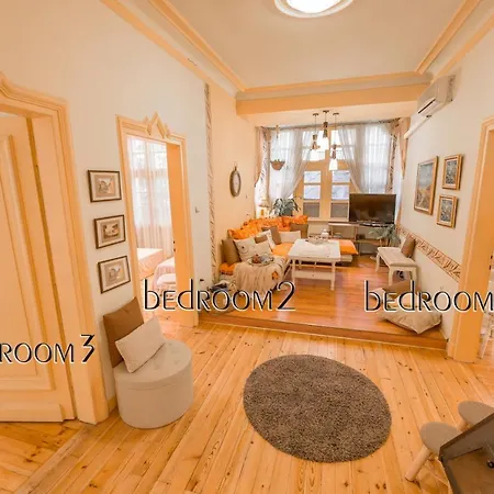 Tomovi - Three Bedrooms Center Appartamento