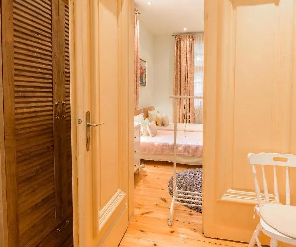 Tomovi - Three Bedrooms Center Apartament Płowdiw