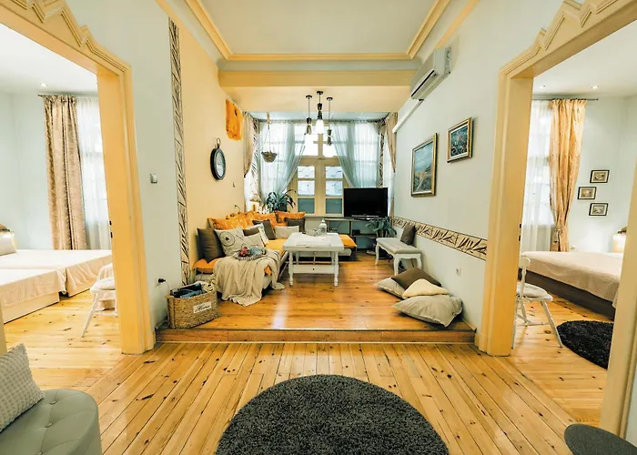 Tomovi - Three Bedrooms Center * Płowdiw