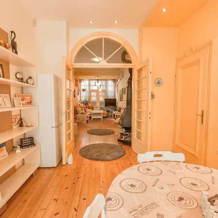 Apartmán Tomovi - Three Bedrooms Center Plovdiv