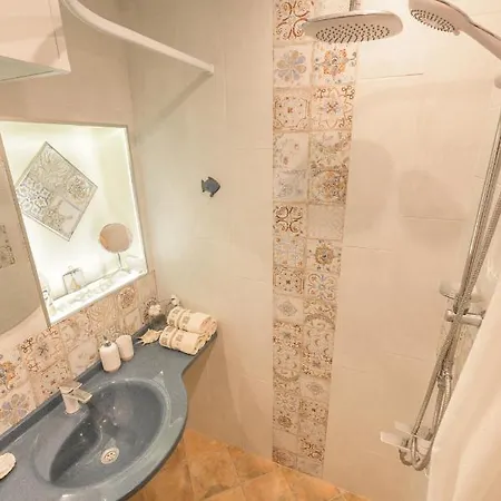 Tomovi - Three Bedrooms Center * Пловдив