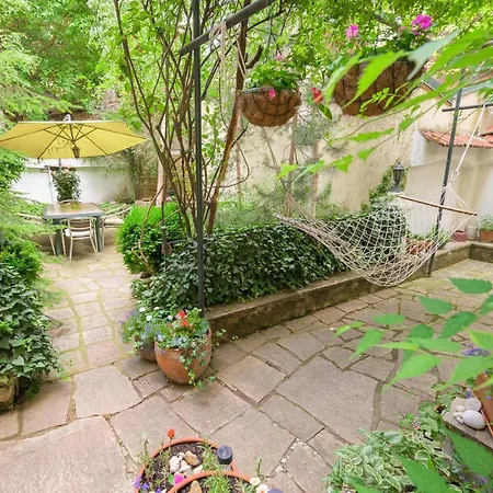 Tomovi - Three Bedrooms Center *