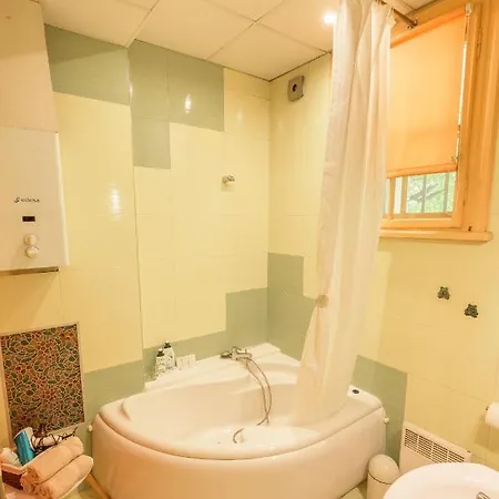 Tomovi - Three Bedrooms Center Пловдив