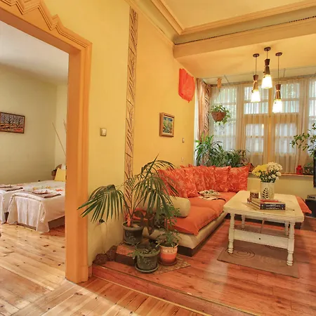 Tomovi - Three Bedrooms Center Lejlighed Plovdiv