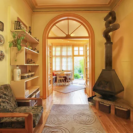 Tomovi - Three Bedrooms Center Apartmán