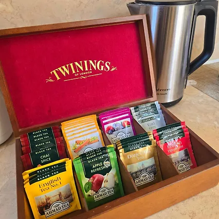 Tomovi - Three Bedrooms Center 公寓