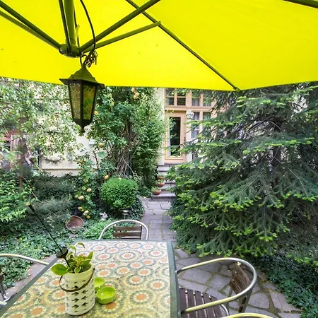 Tomovi - Three Bedrooms Center *