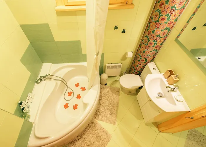 아파트 Tomovi - Three Bedrooms Center *