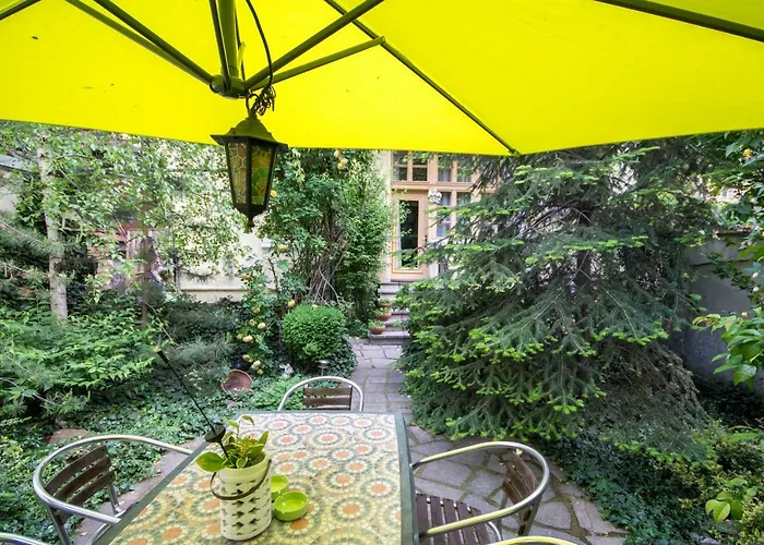 Tomovi - Three Bedrooms Center *